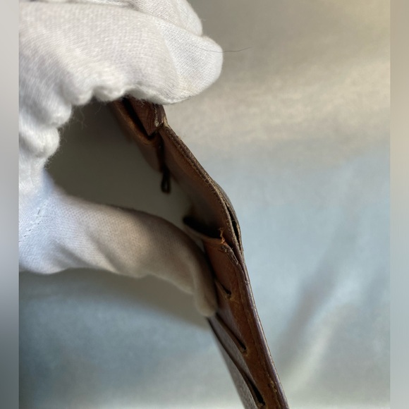 Authentic 💯 LV mono Sarah Trifold Wallet - Picture 10 of 11